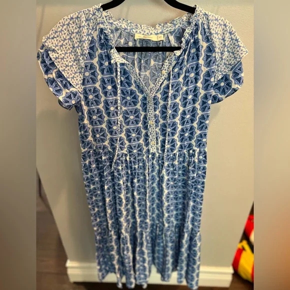 Vineyard vines dress - Picture 4 of 6